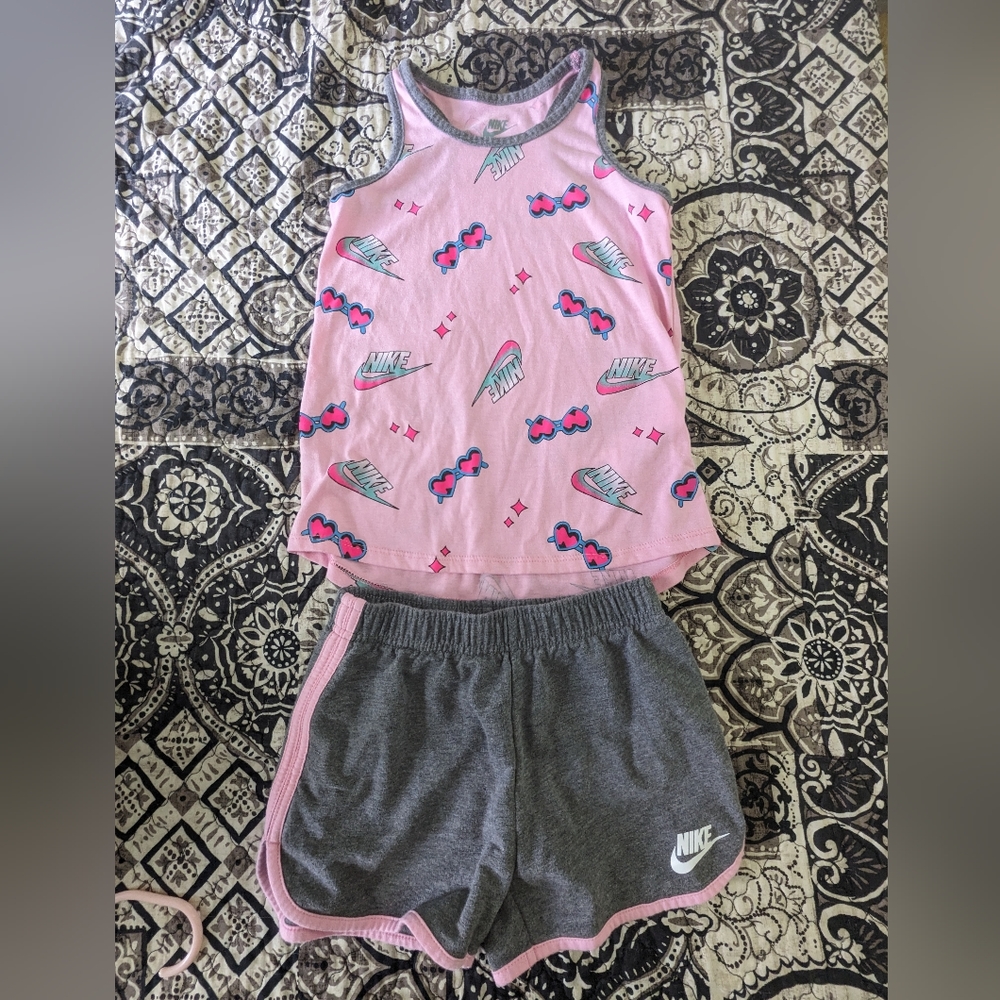 Girls. Nike tank and shorts set. Size 6x